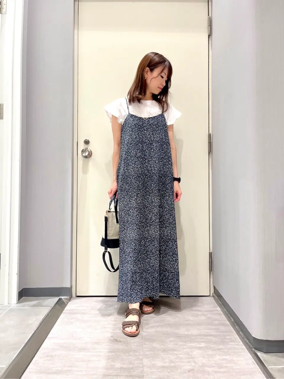 ANY 金井 コーディネート画像