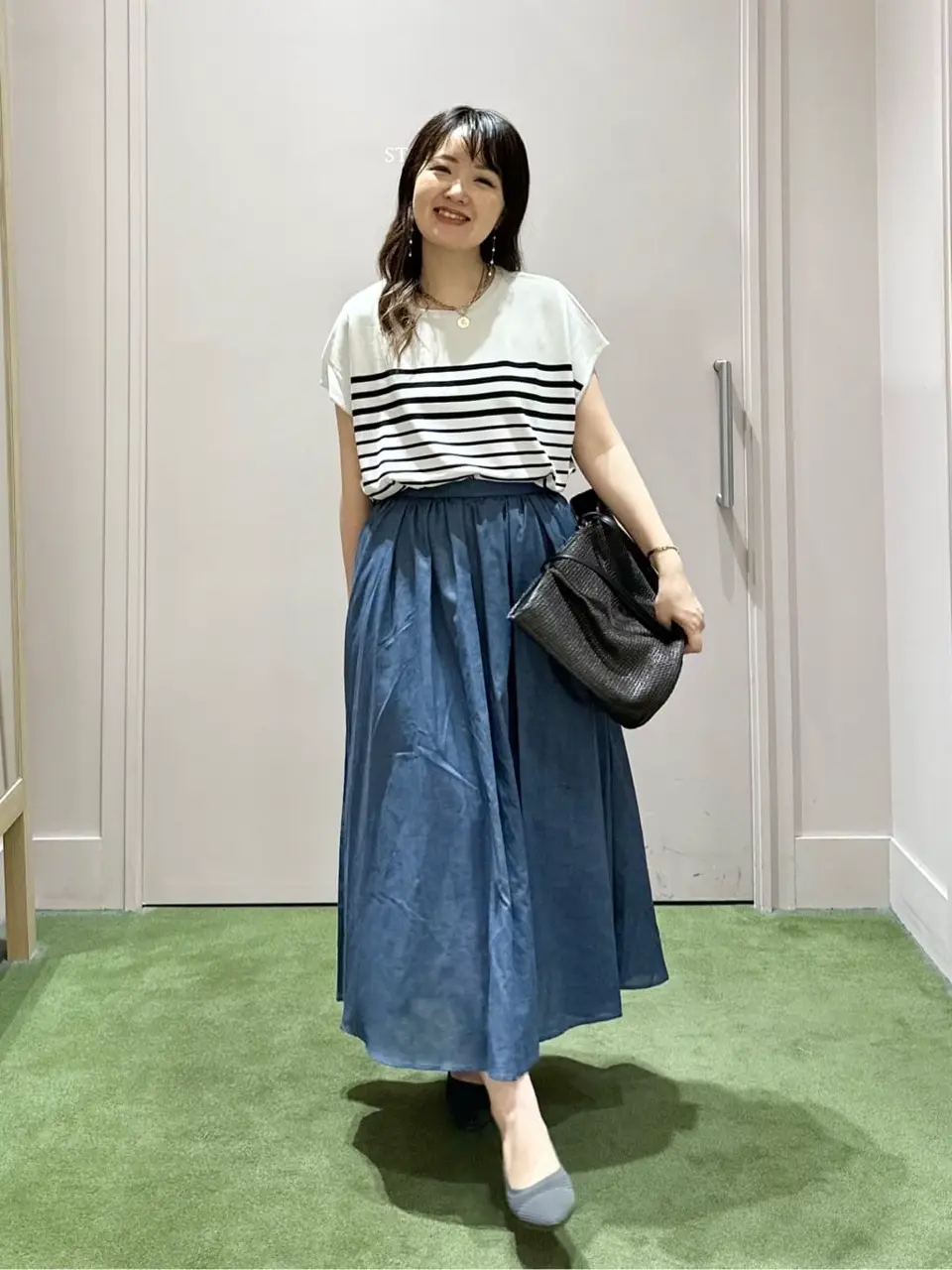 ANY フジコ コーディネート画像