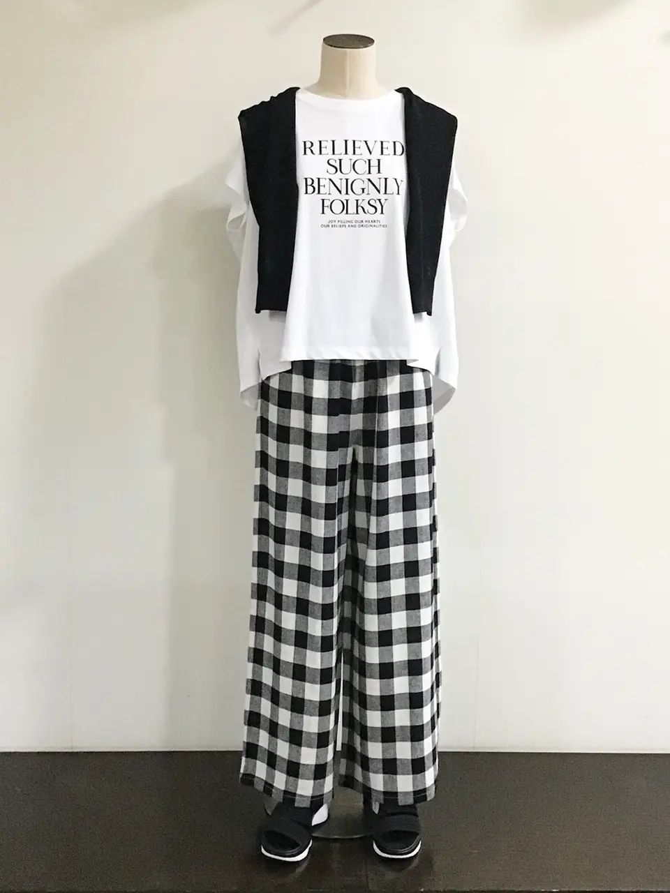 ANY 河村 コーディネート画像