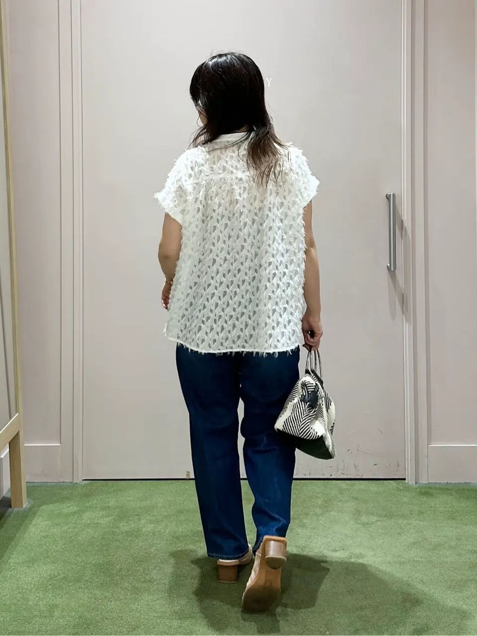 ANY フジコ コーディネート画像