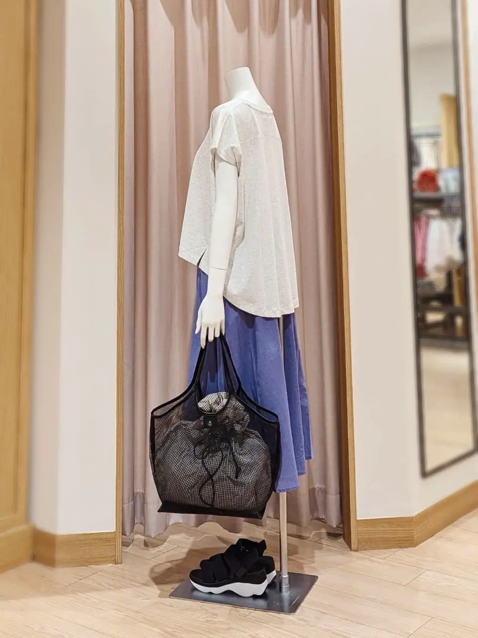 ANY 岩田 コーディネート画像