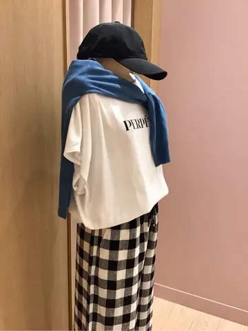 ANY 浅岡 コーディネート画像