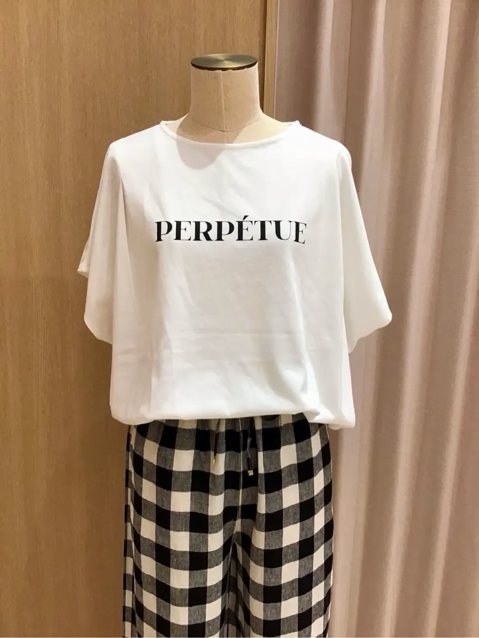 ANY 浅岡 コーディネート画像