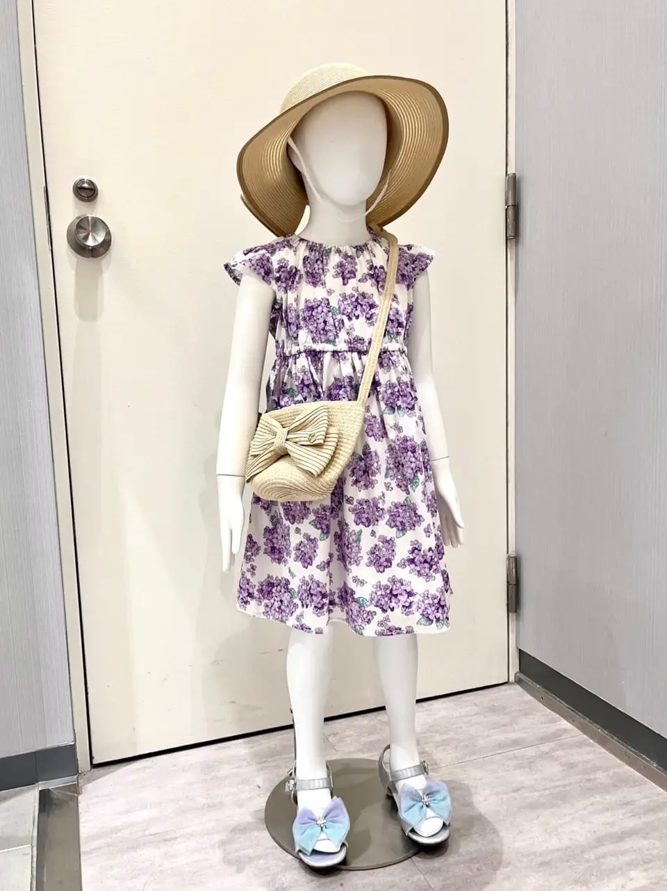 ANY 金井 コーディネート画像