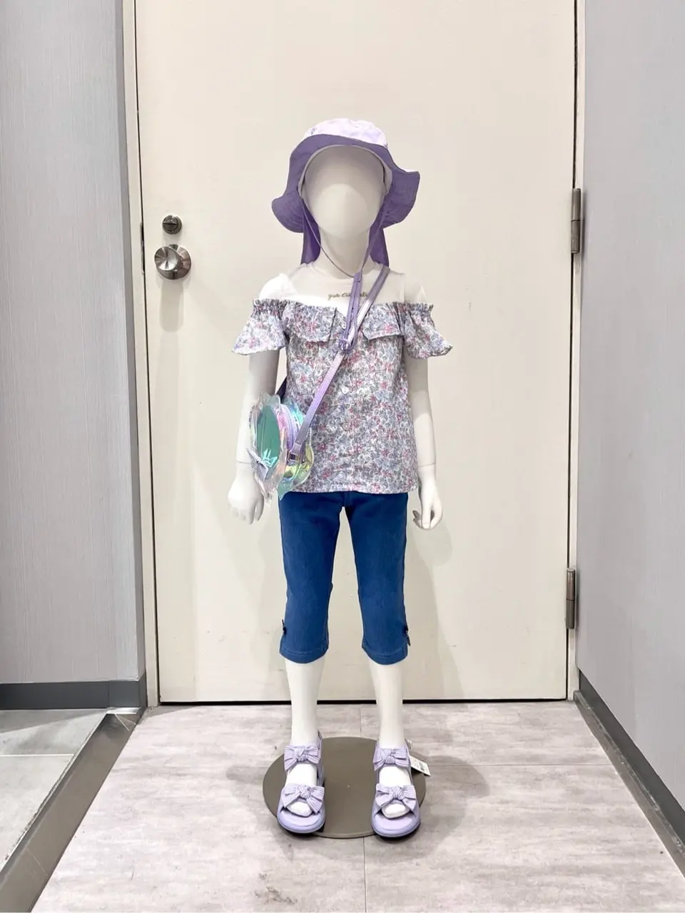 ANY 金井 コーディネート画像