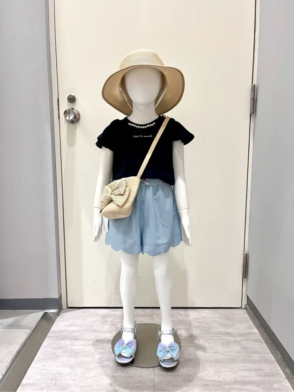 ANY 金井 コーディネート画像