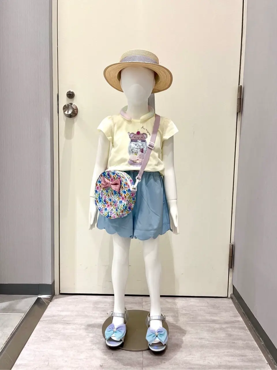 ANY 金井 コーディネート画像