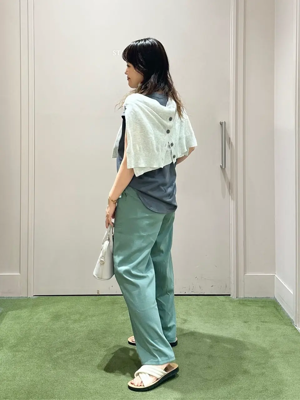 ANY フジコ コーディネート画像