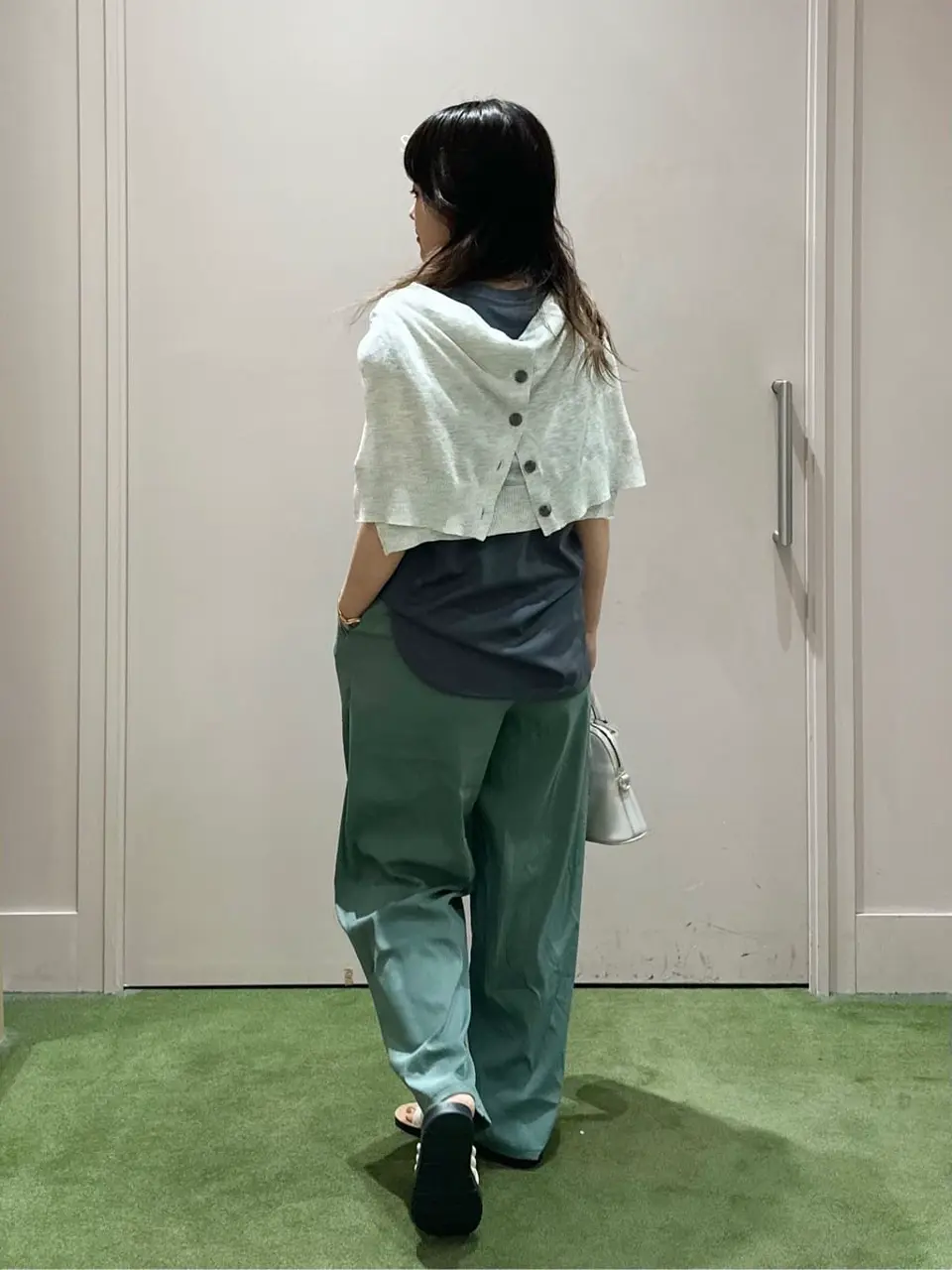 ANY フジコ コーディネート画像