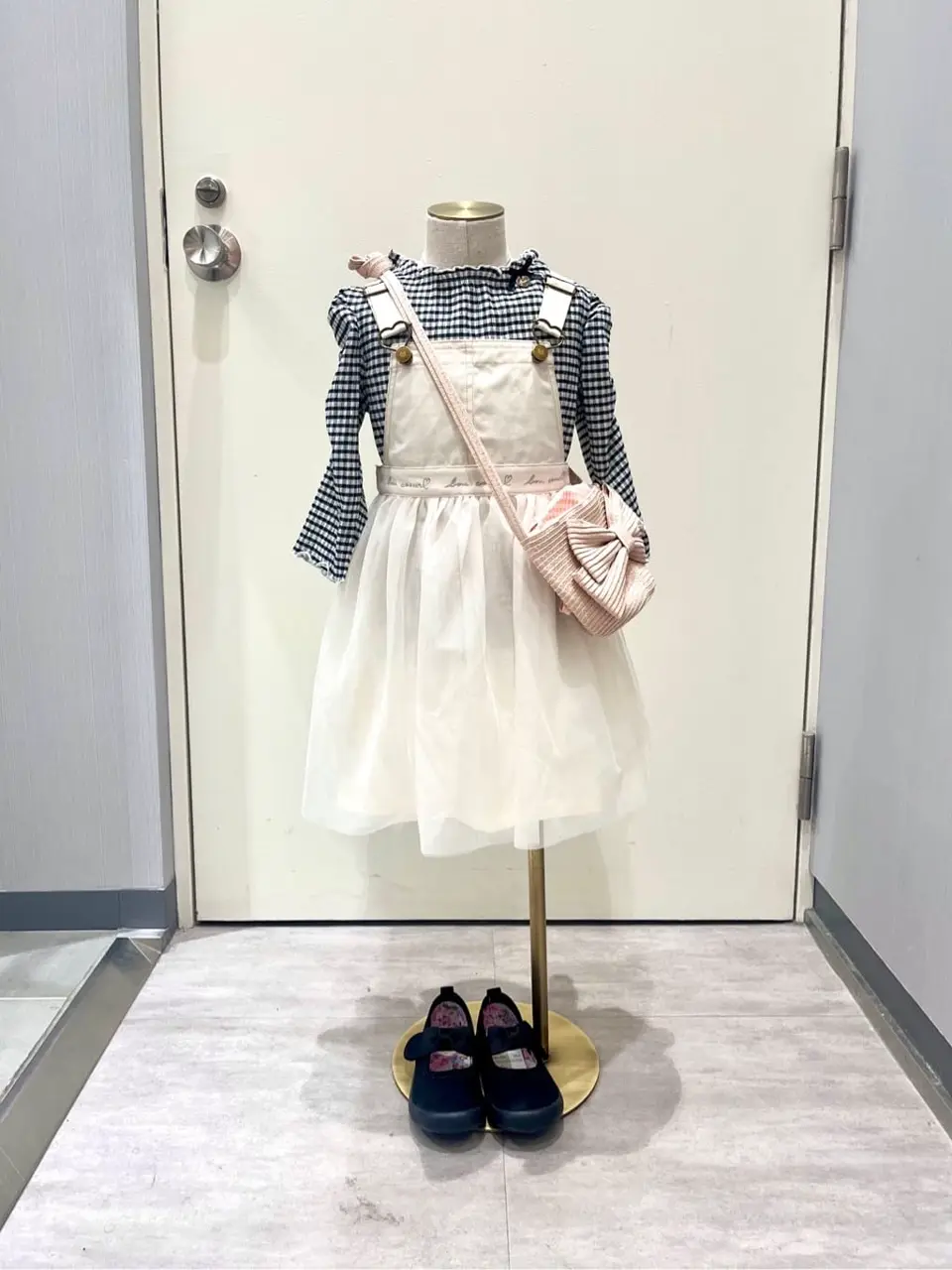 ANY 金井 コーディネート画像