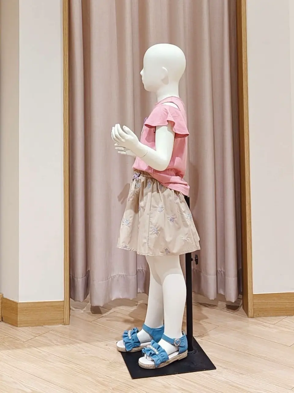 ANY 奥原 コーディネート画像