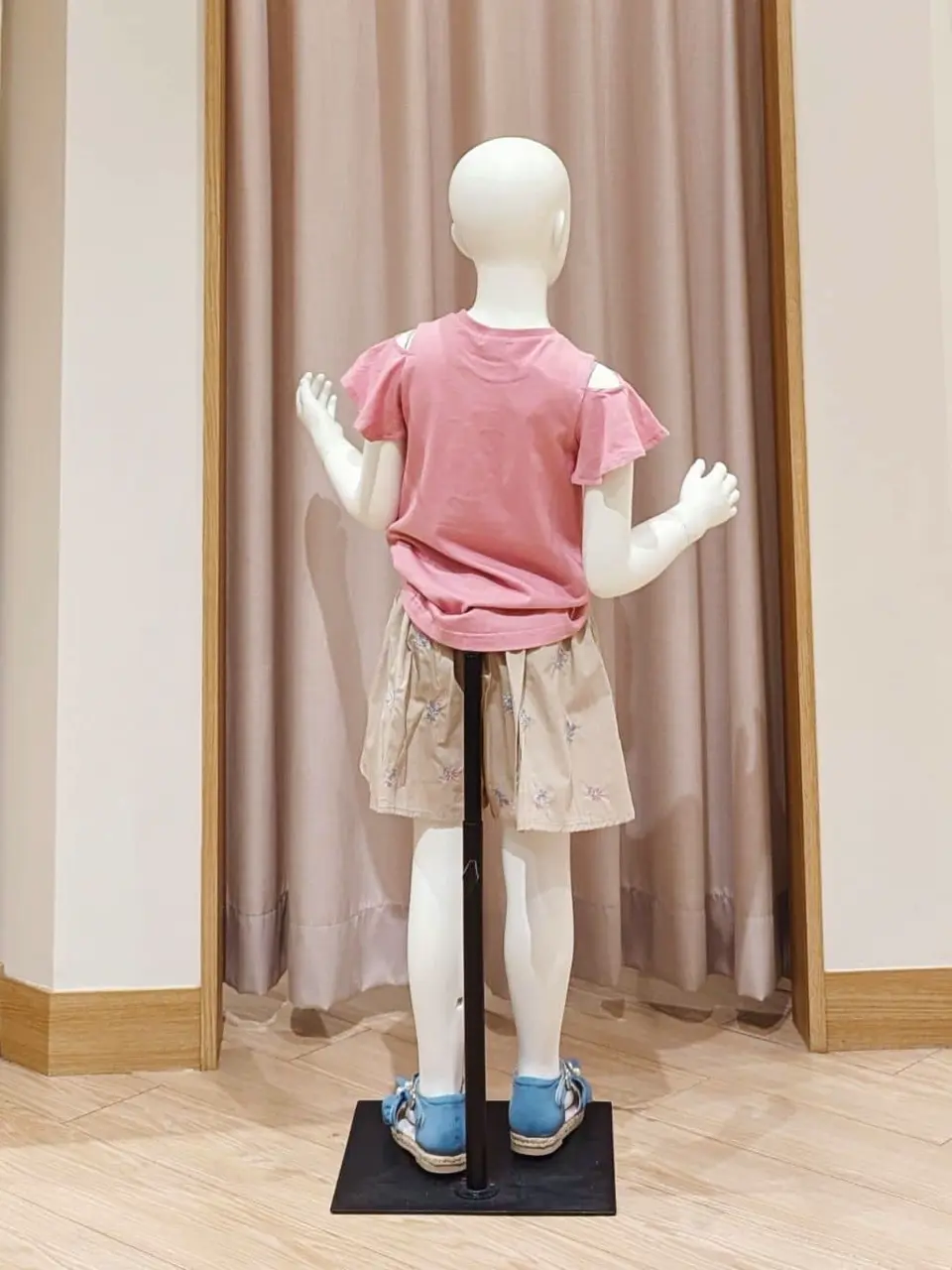 ANY 奥原 コーディネート画像