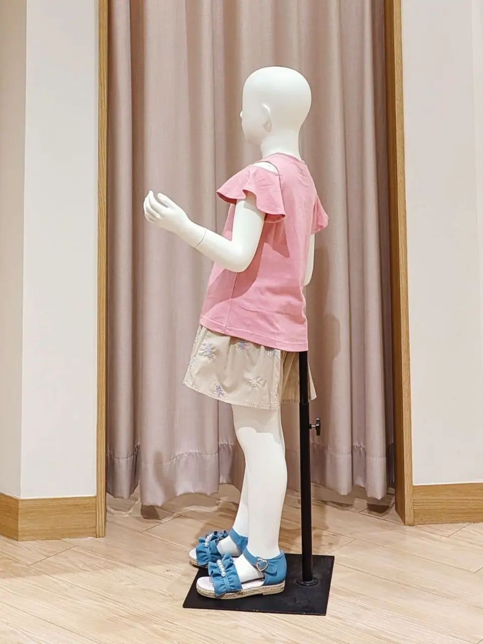 ANY 奥原 コーディネート画像