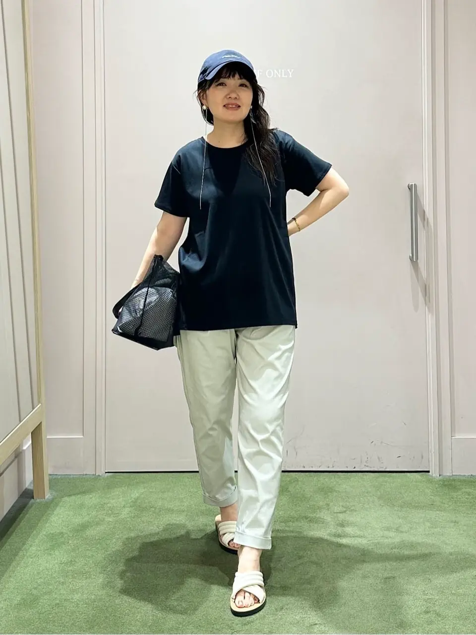 ANY フジコ コーディネート画像