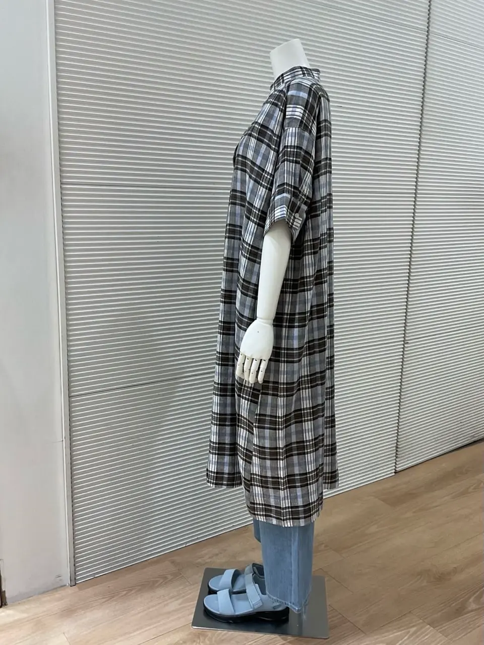 ANY こばやし コーディネート画像