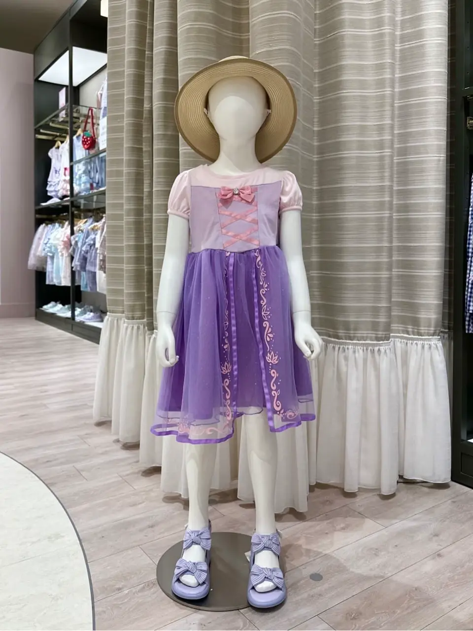 ANY フジコ コーディネート画像