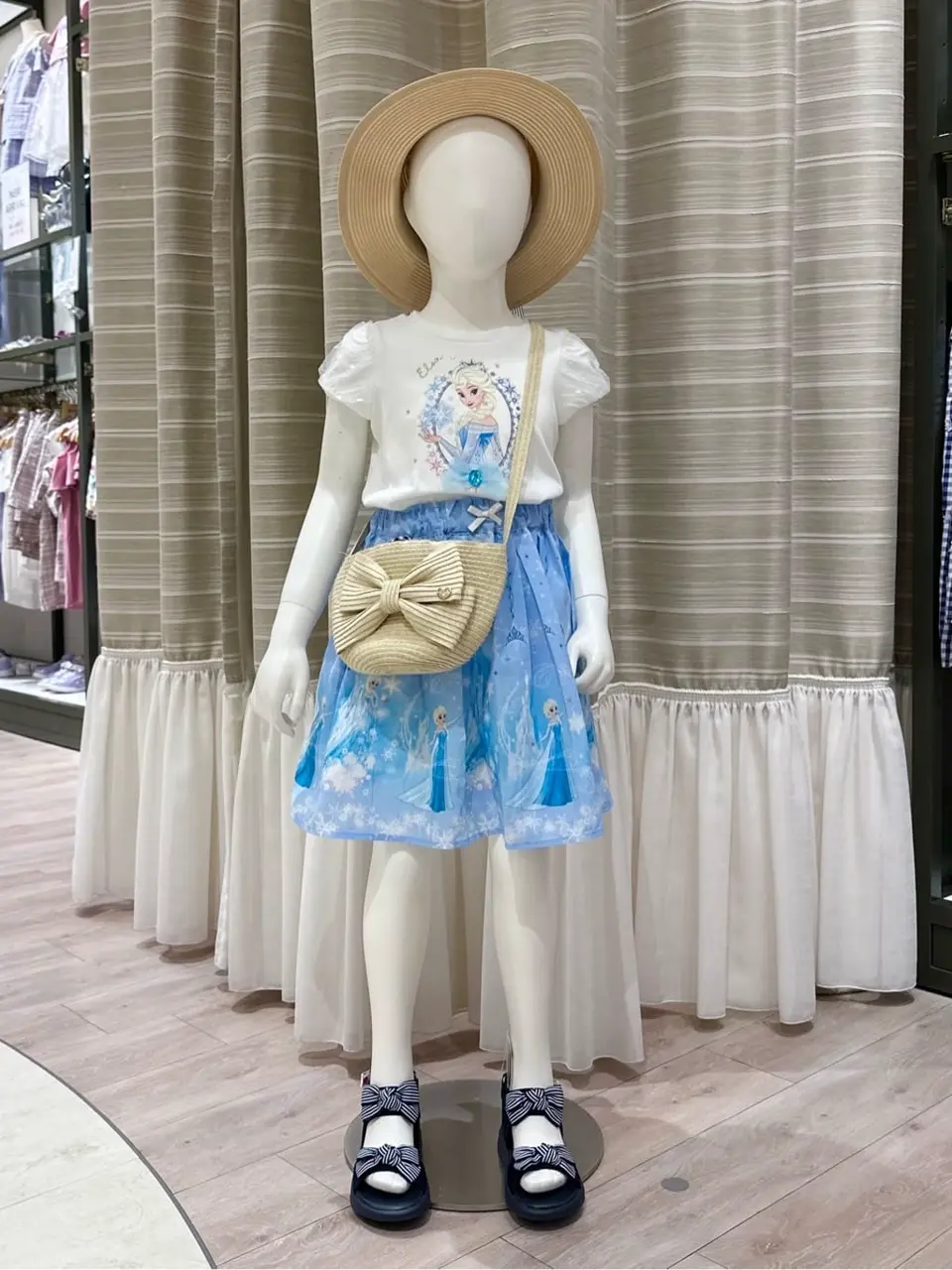 ANY フジコ コーディネート画像