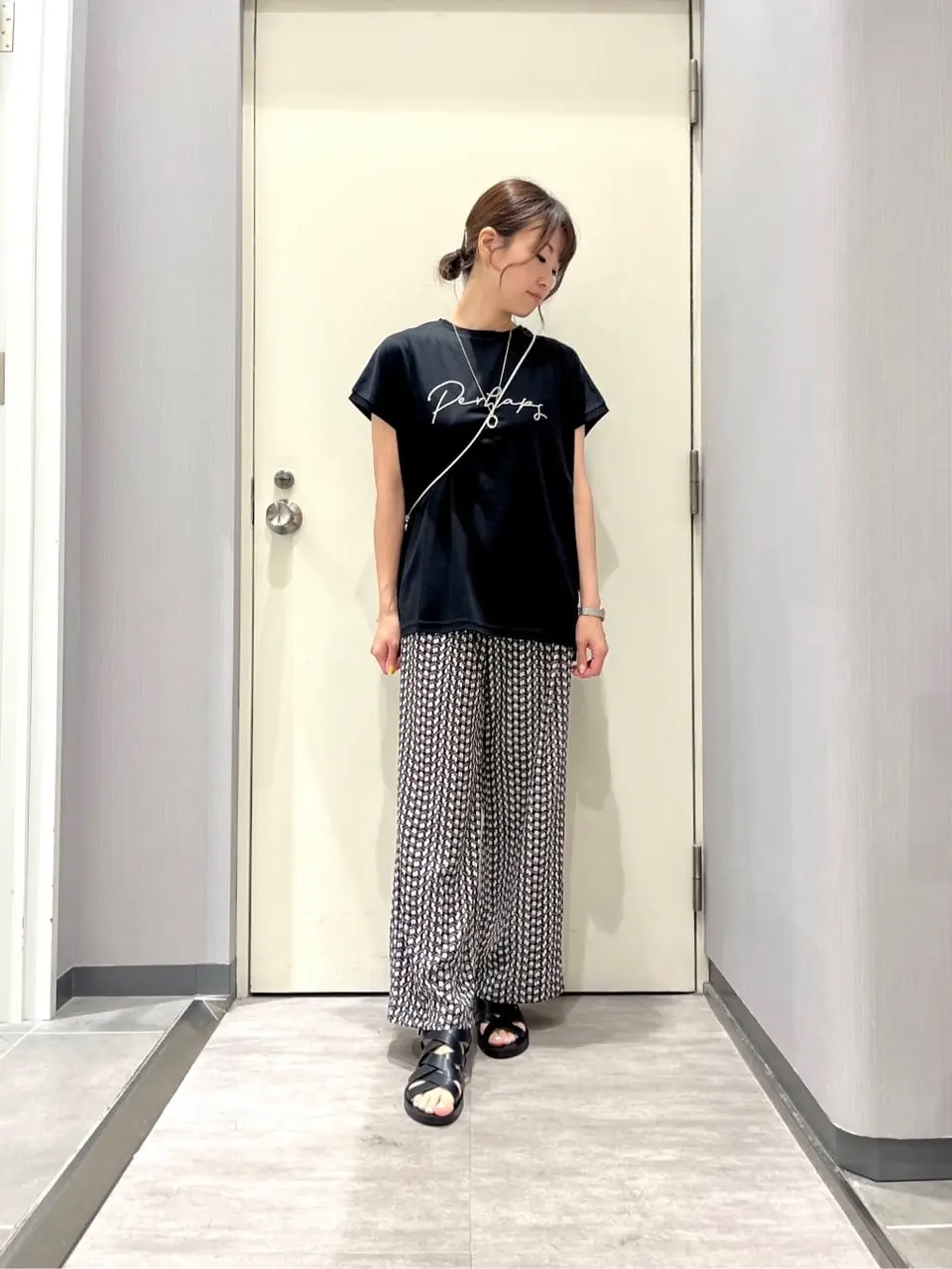 ANY 金井 コーディネート画像