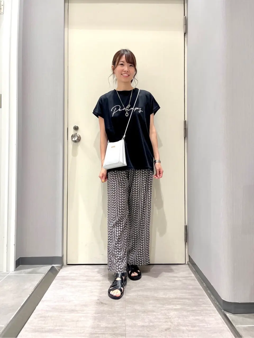 ANY 金井 コーディネート画像