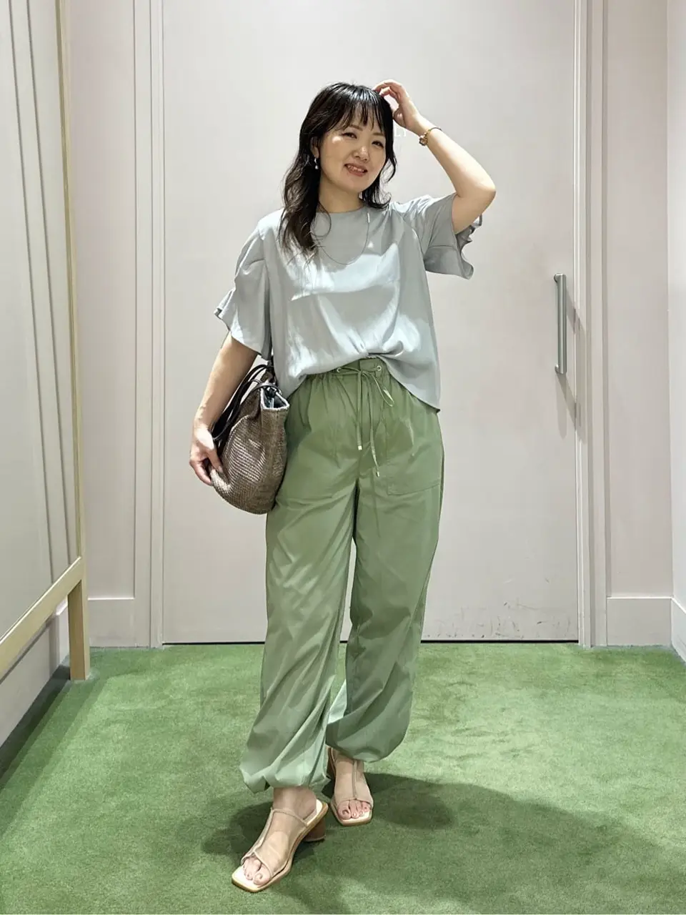 ANY フジコ コーディネート画像