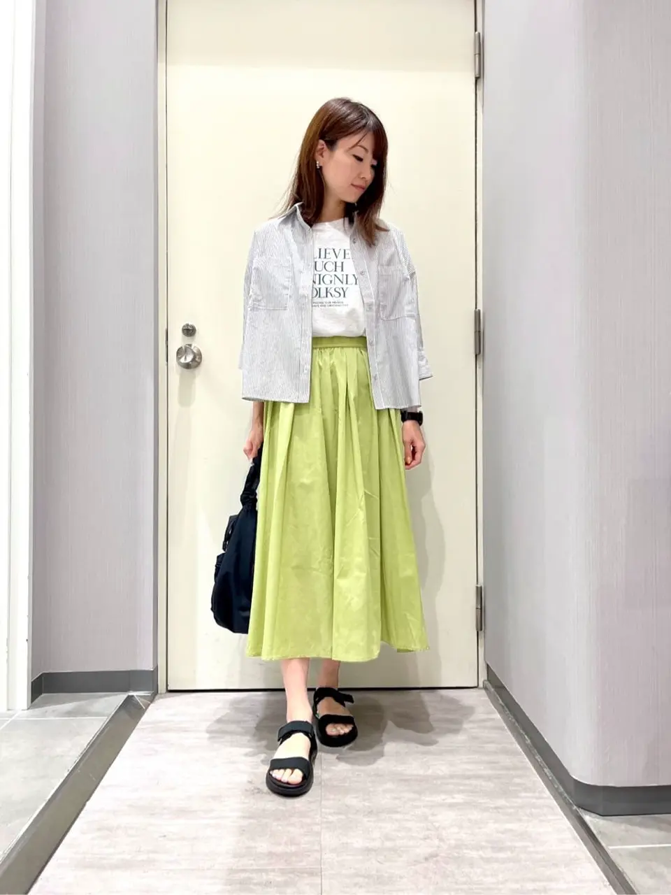 ANY 金井 コーディネート画像