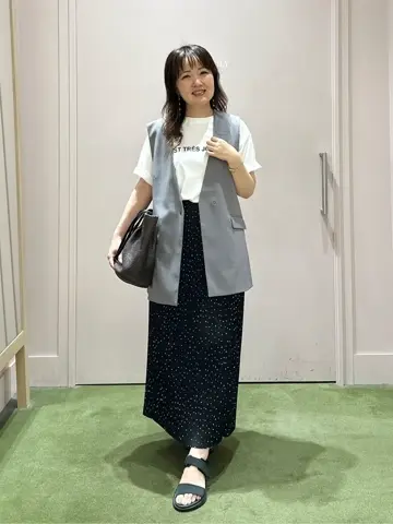 ANY フジコ コーディネート画像