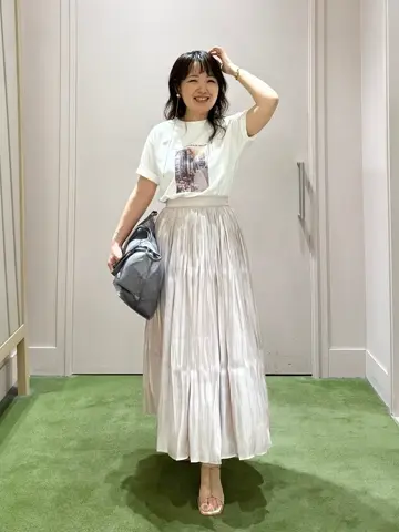 ANY フジコ コーディネート画像