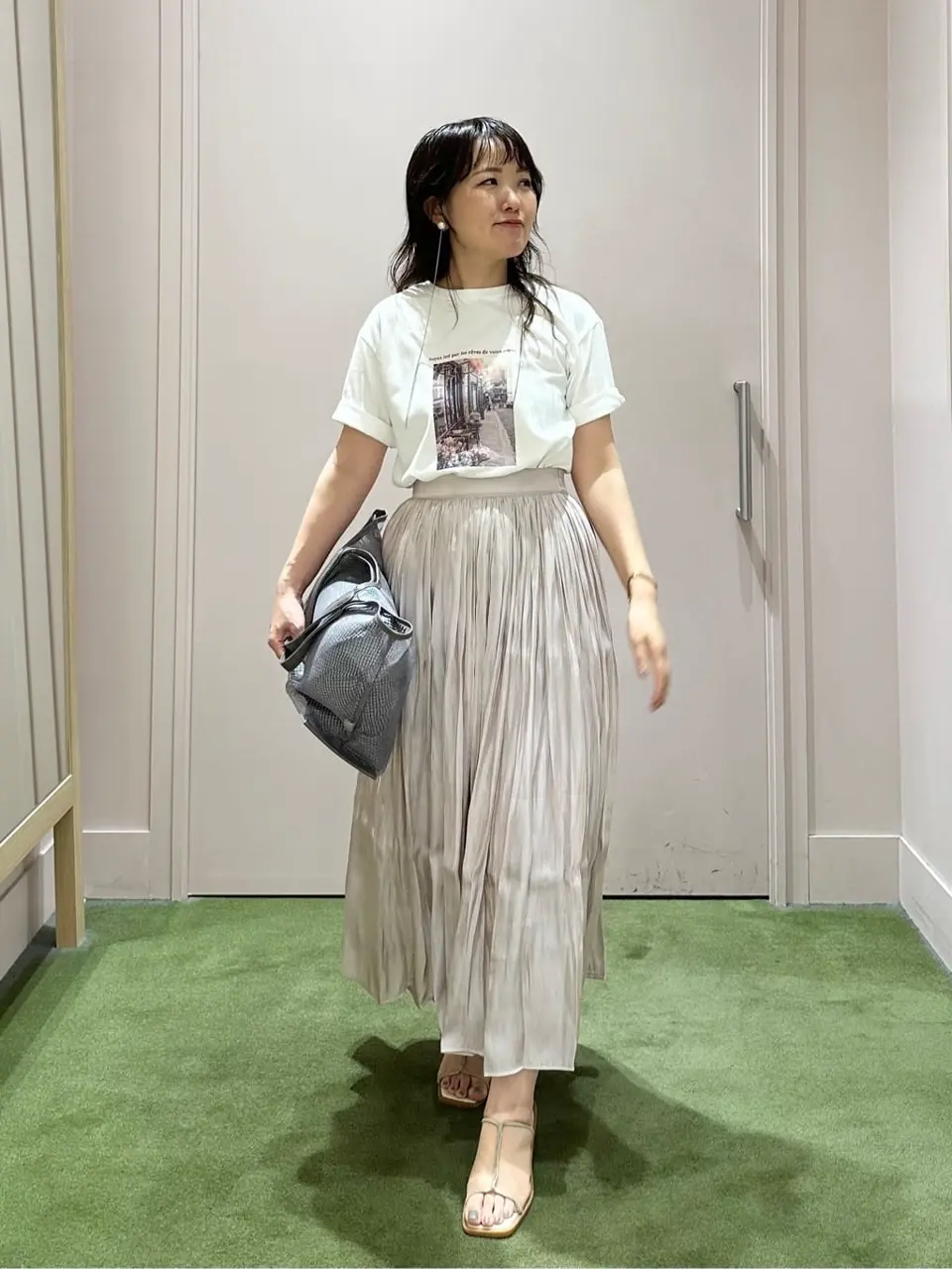 ANY フジコ コーディネート画像