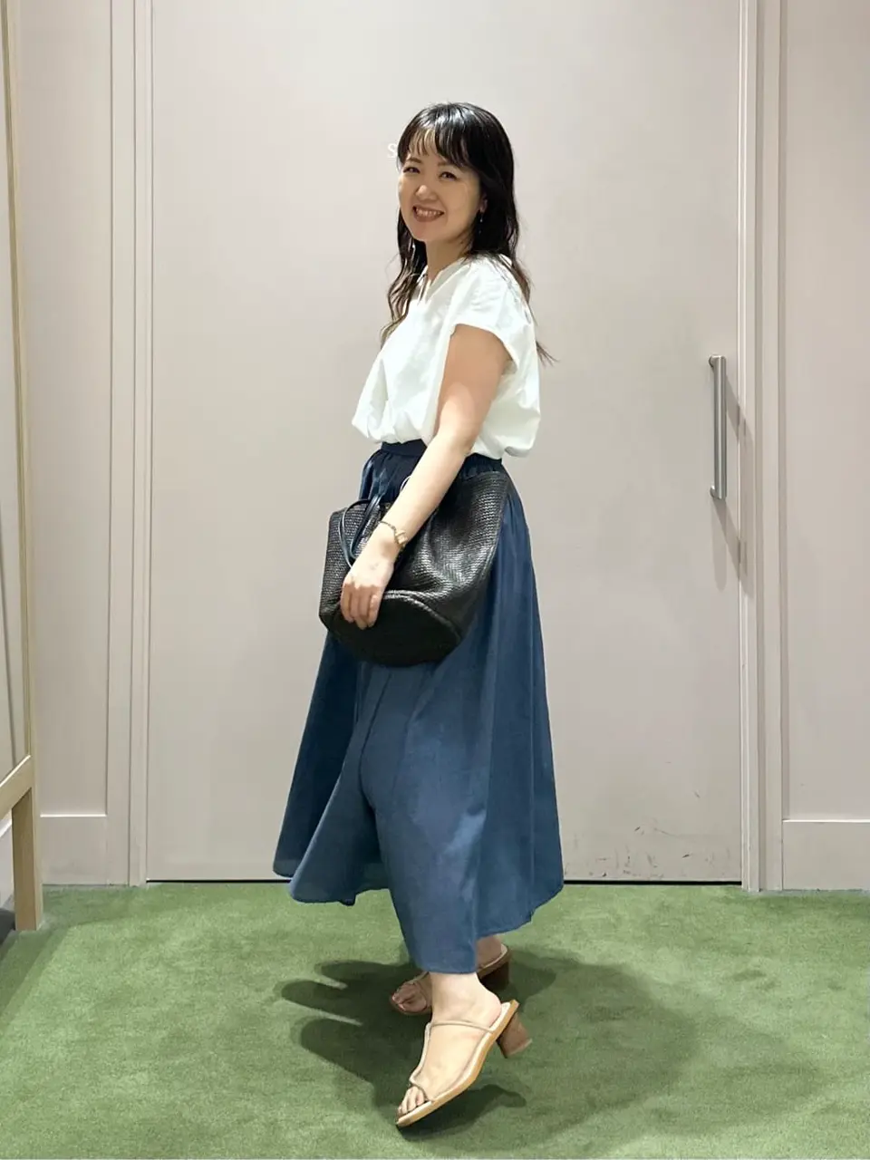 ANY フジコ コーディネート画像