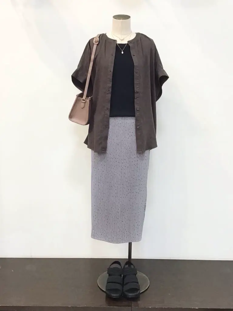 ANY 河村 コーディネート画像