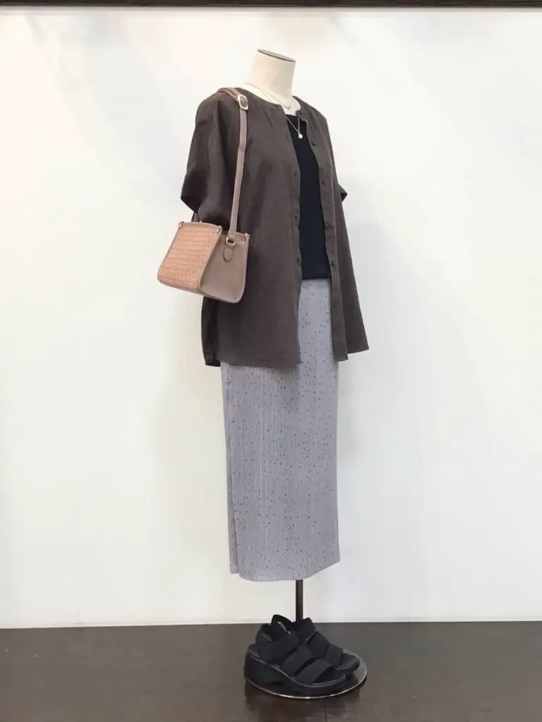 ANY 河村 コーディネート画像