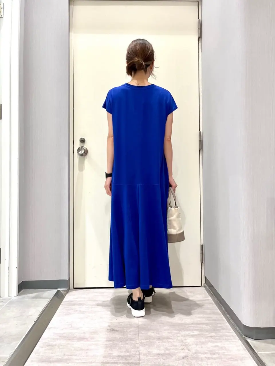 ANY 金井 コーディネート画像