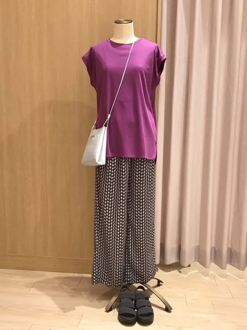 ANY 本吉 コーディネート画像