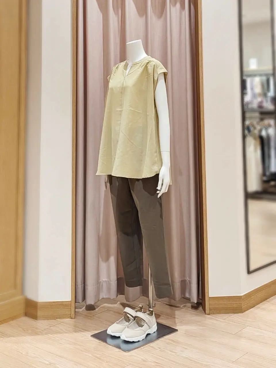 ANY 岩田 コーディネート画像