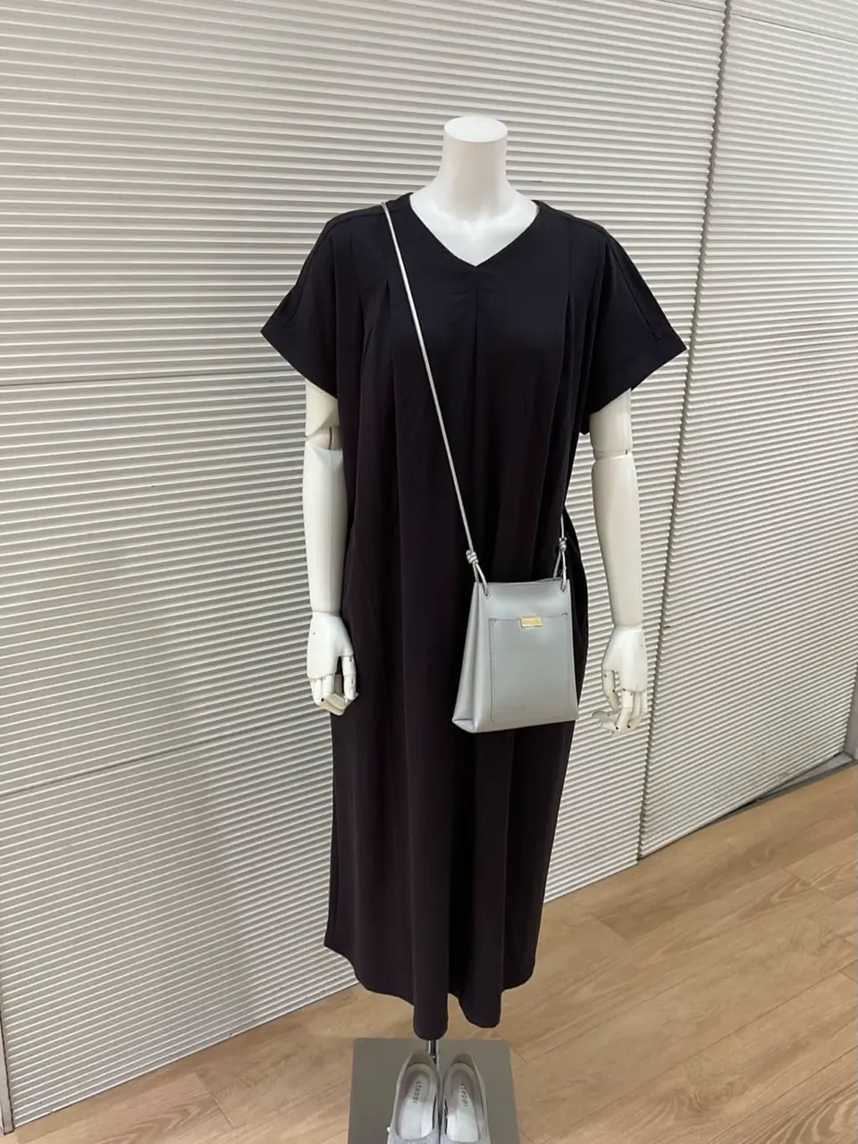 ANY こばやし コーディネート画像