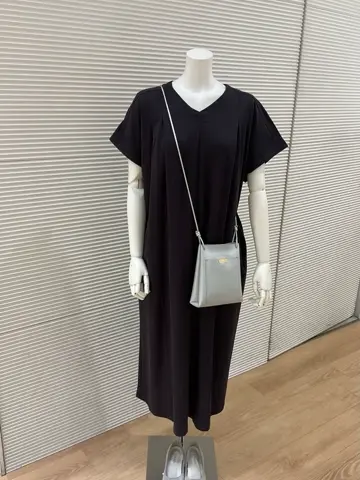 ANY こばやし コーディネート画像