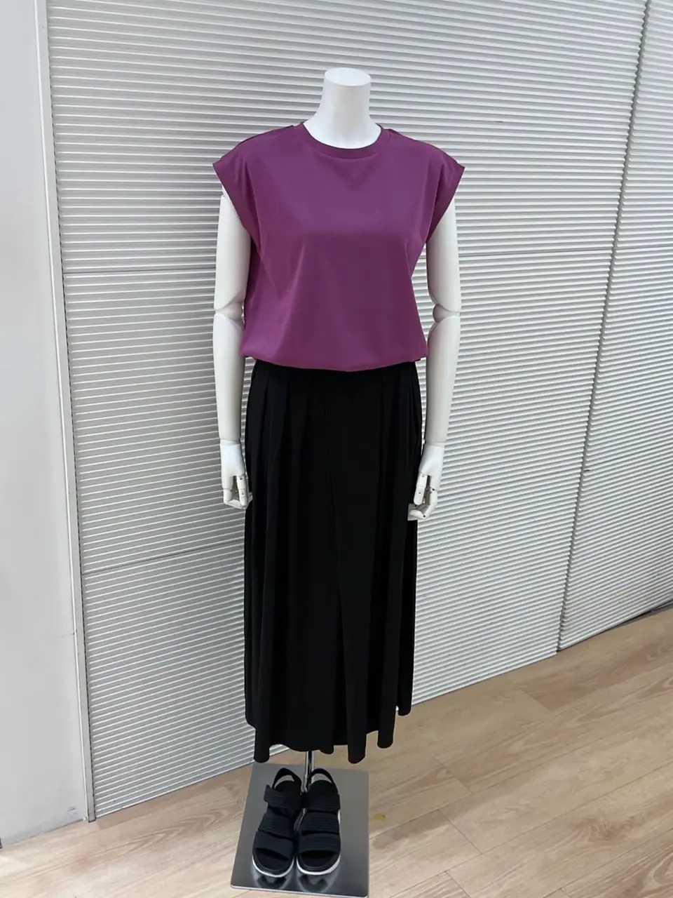 ANY こばやし コーディネート画像