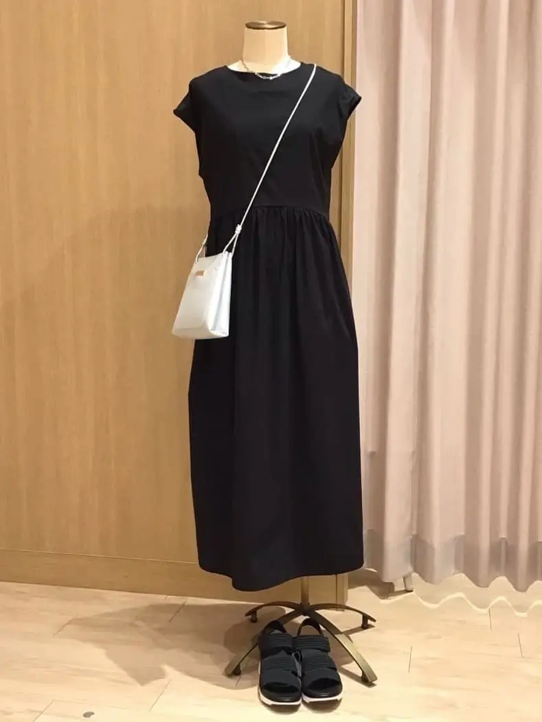 ANY 本吉 コーディネート画像