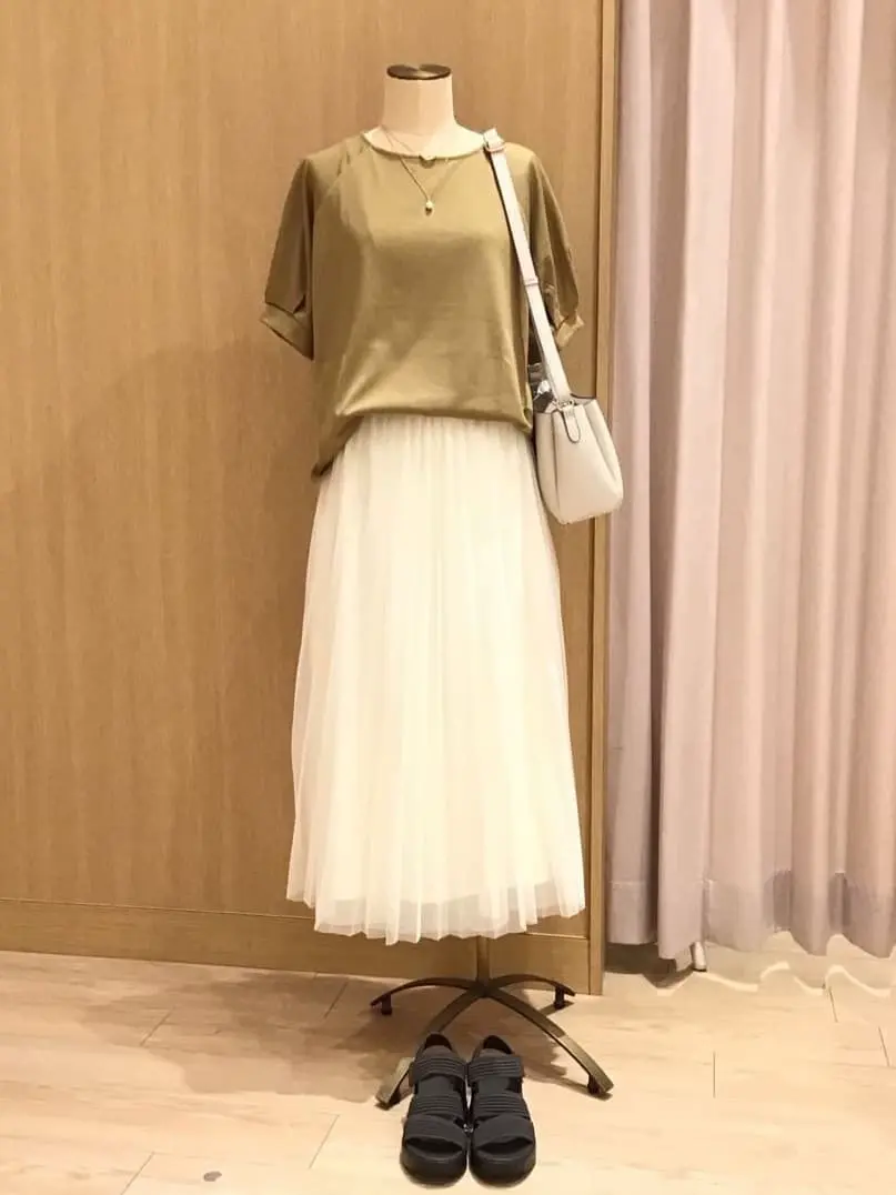 ANY 本吉 コーディネート画像