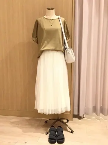 ANY 本吉 コーディネート画像