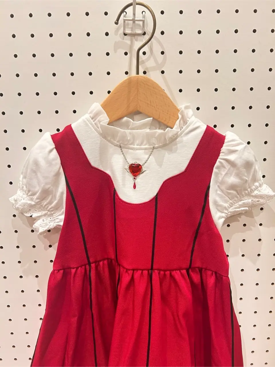 ANY 岡田 コーディネート画像