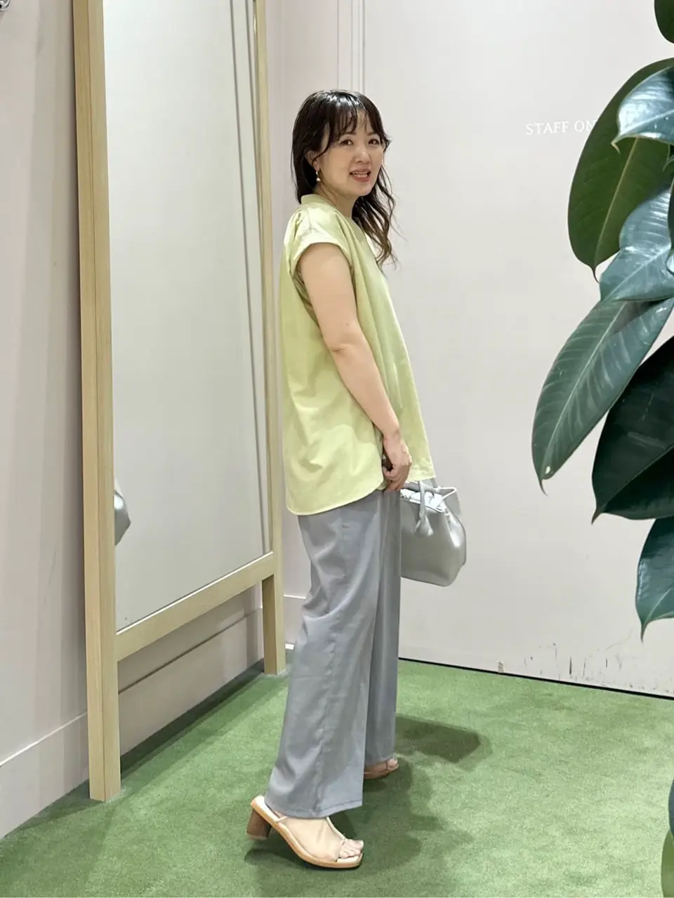 ANY フジコ コーディネート画像