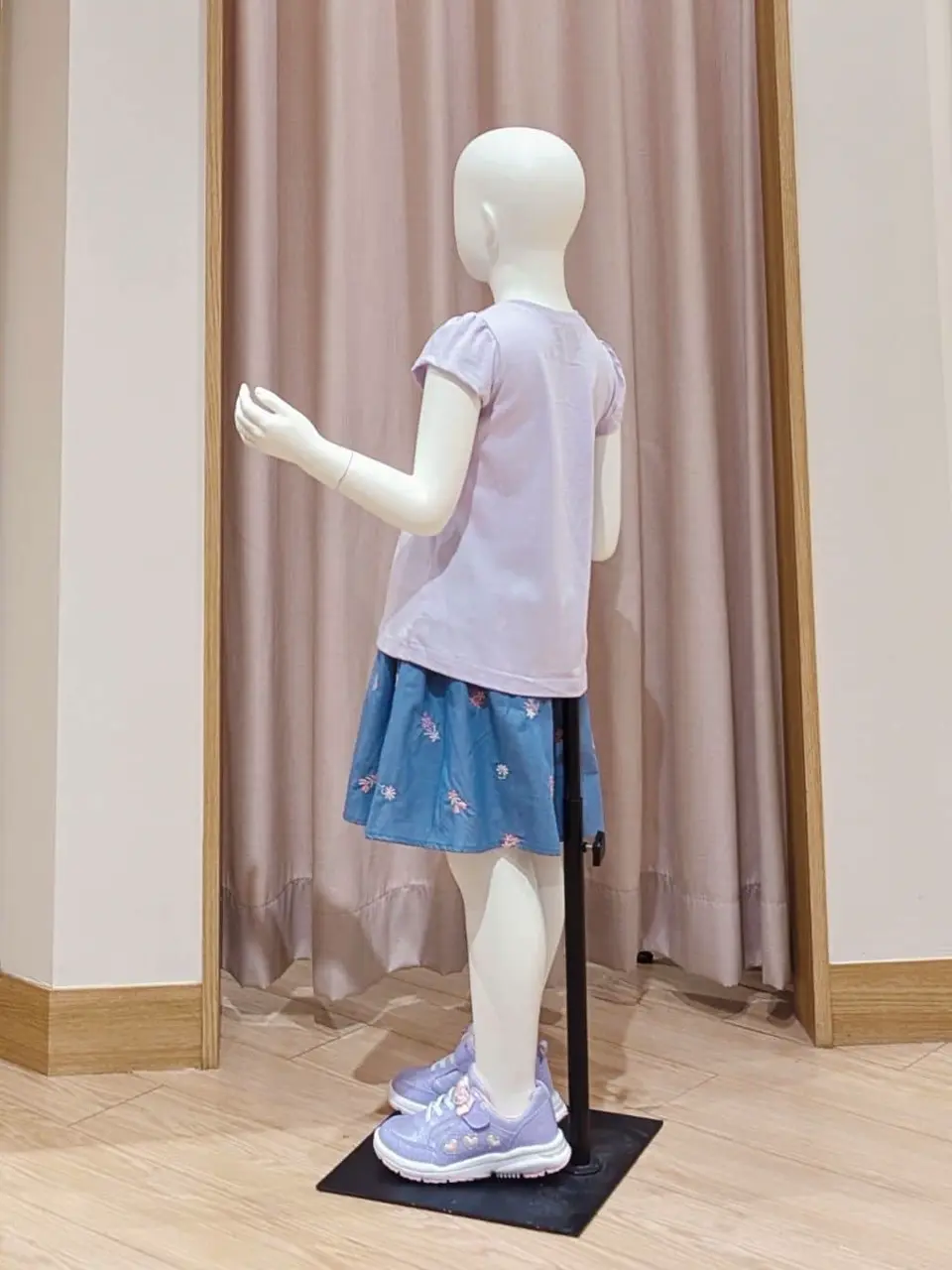 ANY 奥原 コーディネート画像