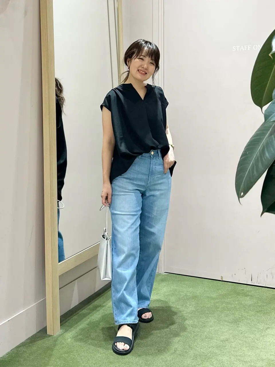 ANY フジコ コーディネート画像