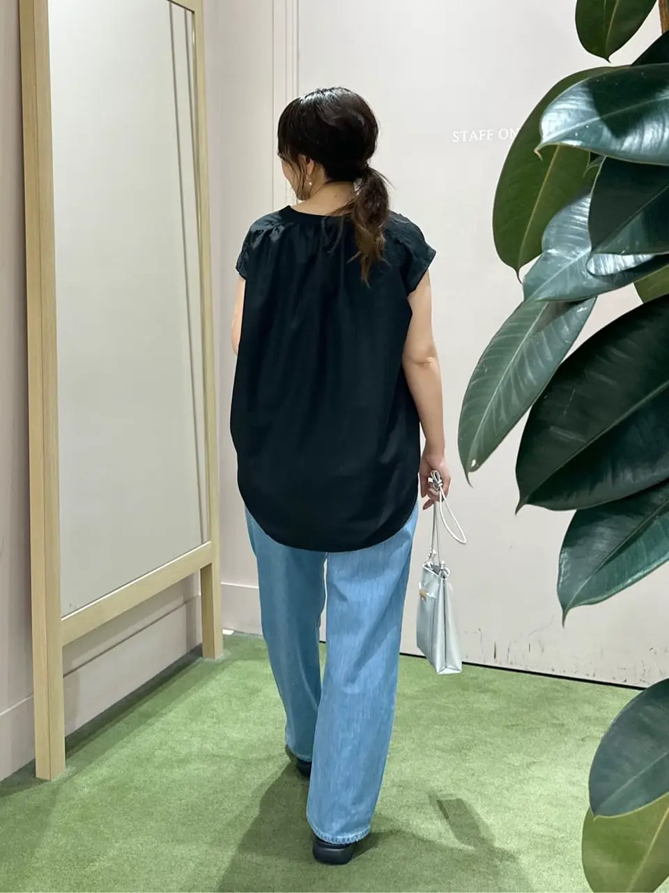 ANY フジコ コーディネート画像