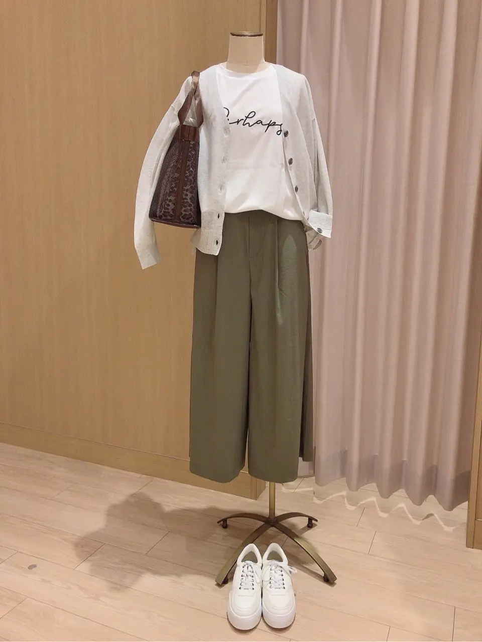 ANY 千葉 コーディネート画像