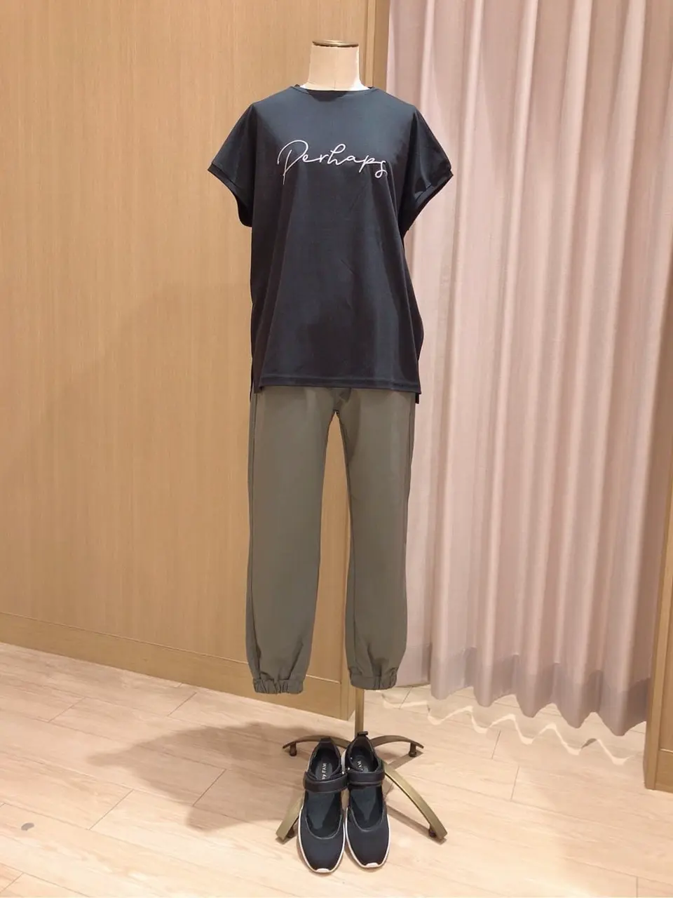 ANY 千葉 コーディネート画像