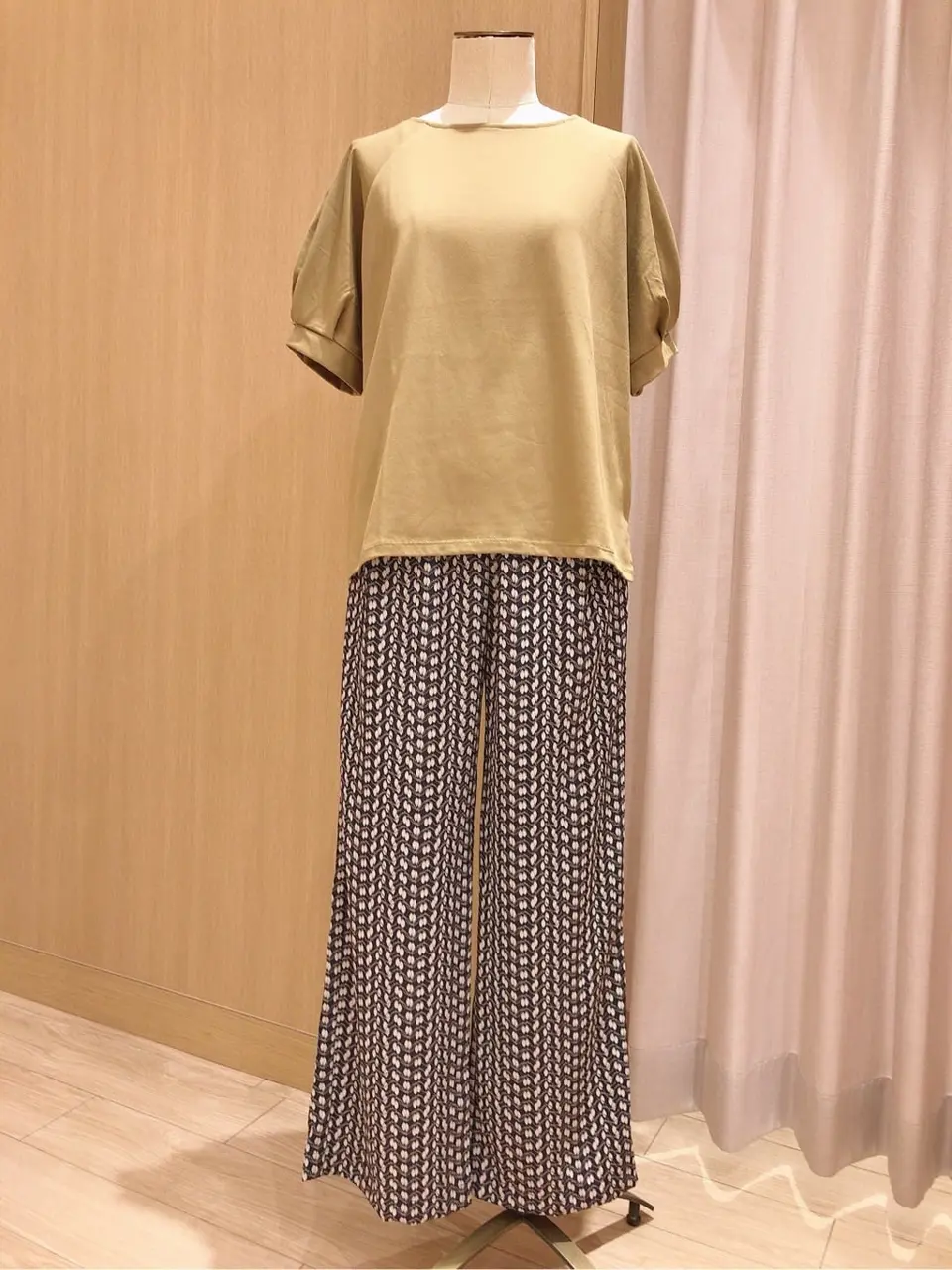 ANY 千葉 コーディネート画像