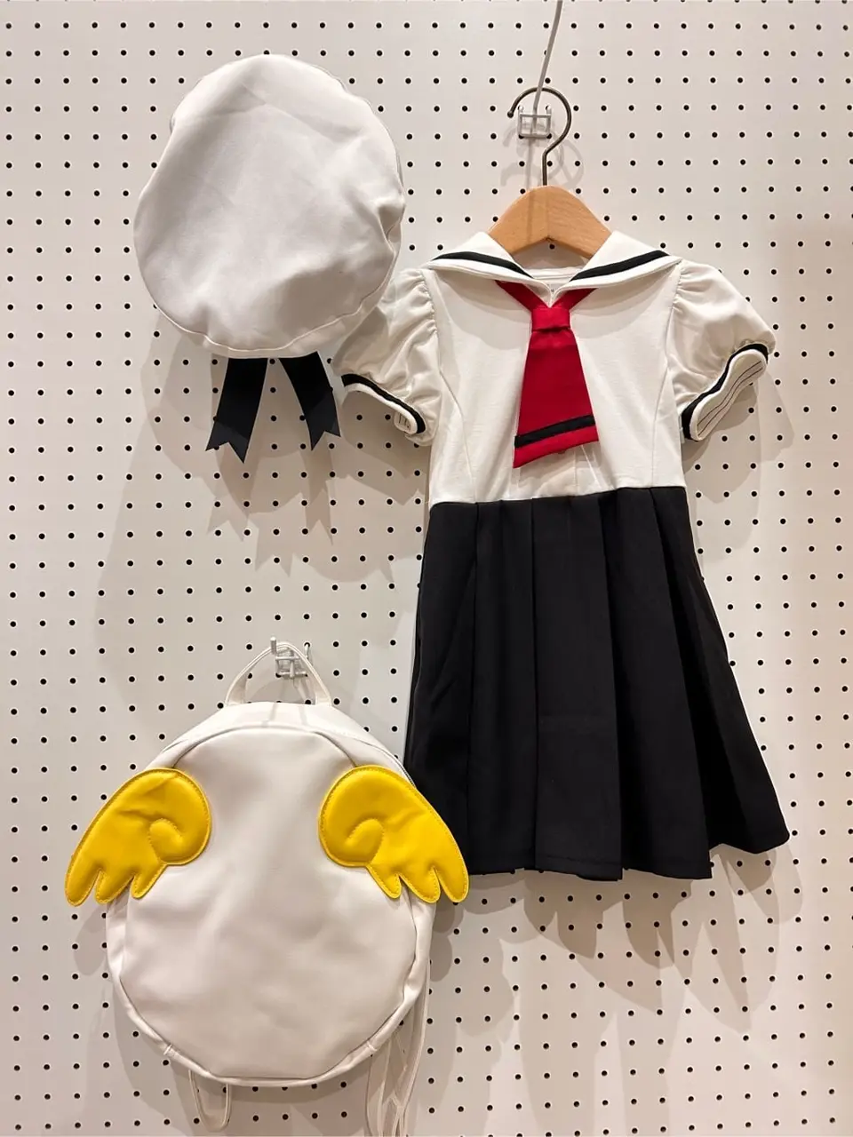 ANY 岡田 コーディネート画像