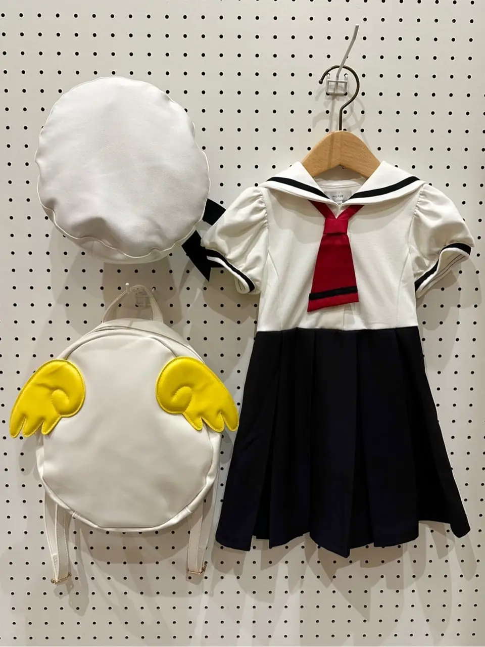 ANY フジコ コーディネート画像